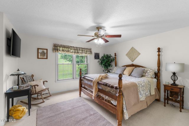 301 Carol Hill Drive, Blountville, TN 37617