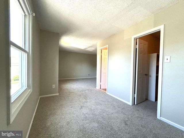 339 SOCIETY HL, Cherry Hill, NJ 08003