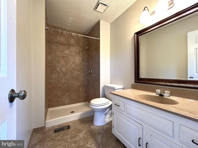 339 SOCIETY HL, Cherry Hill, NJ 08003
