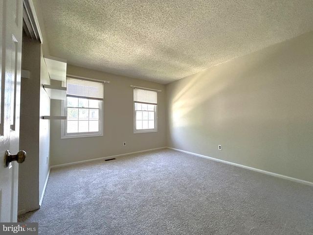 339 SOCIETY HL, Cherry Hill, NJ 08003