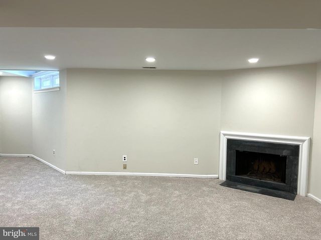 339 SOCIETY HL, Cherry Hill, NJ 08003