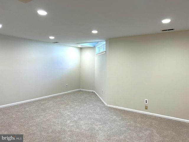 339 SOCIETY HL, Cherry Hill, NJ 08003