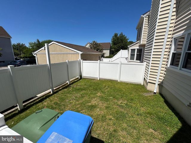 339 SOCIETY HL, Cherry Hill, NJ 08003