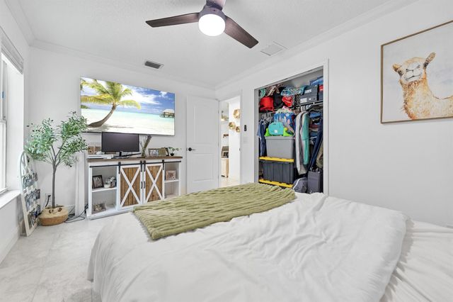 18389 41st Road N, The Acreage, FL 33470