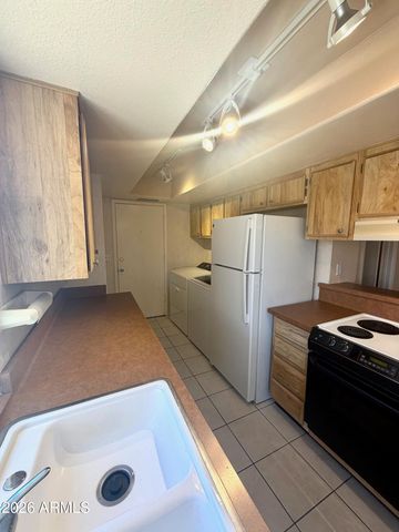 736 E NORTH Lane 3, Phoenix, AZ 85020