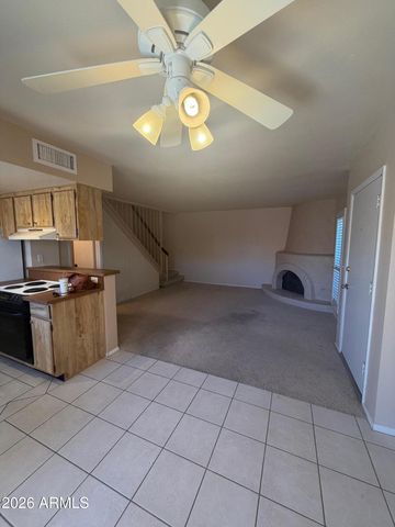 736 E NORTH Lane 3, Phoenix, AZ 85020