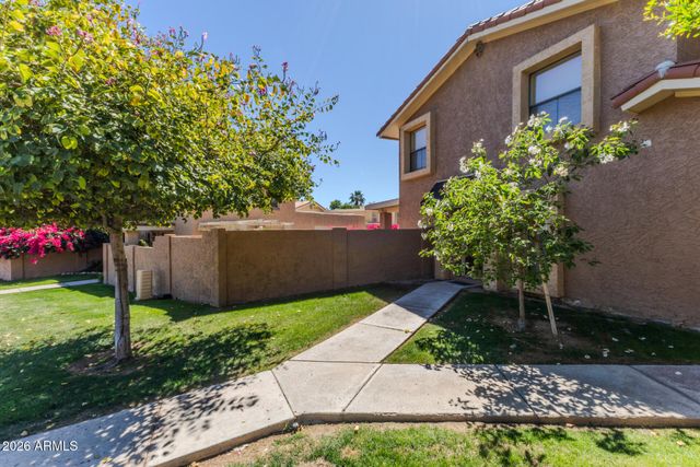 736 E NORTH Lane 3, Phoenix, AZ 85020