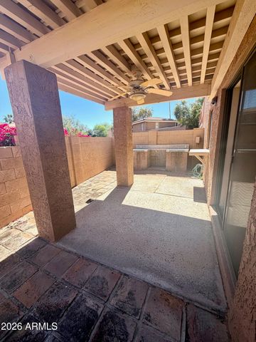 736 E NORTH Lane 3, Phoenix, AZ 85020