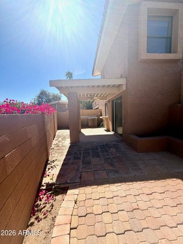 736 E NORTH Lane 3, Phoenix, AZ 85020