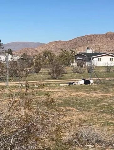 11061 Tujunga, Apple Valley, CA 92308