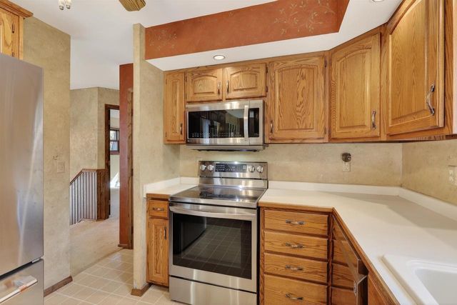 2641 PARKWAY COURT, Wisconsin Rapids, WI 54494