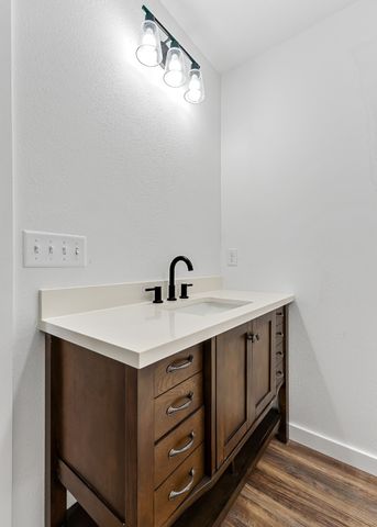 168 Sky View Meadow Dr, Crossville, TN 38555