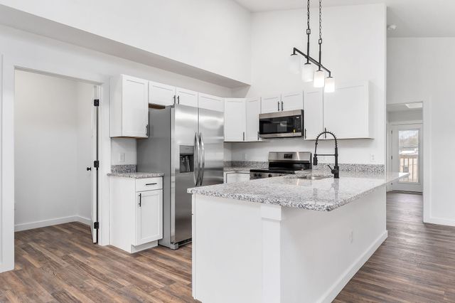 168 Sky View Meadow Dr, Crossville, TN 38555