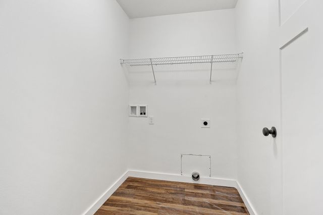 168 Sky View Meadow Dr, Crossville, TN 38555