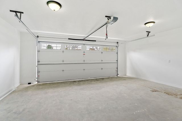 168 Sky View Meadow Dr, Crossville, TN 38555