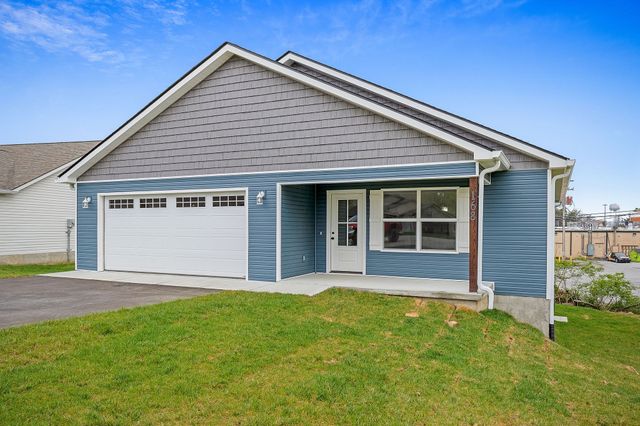 168 Sky View Meadow Dr, Crossville, TN 38555