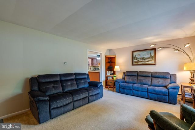 600 KISSEL HILL RD, Lititz, PA 17543