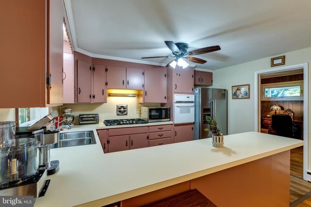 600 KISSEL HILL RD, Lititz, PA 17543