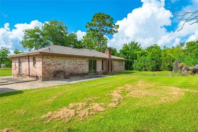 1857 County Road 99, Alvin, TX 77511