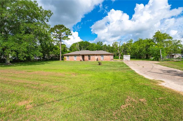 1857 County Road 99, Alvin, TX 77511