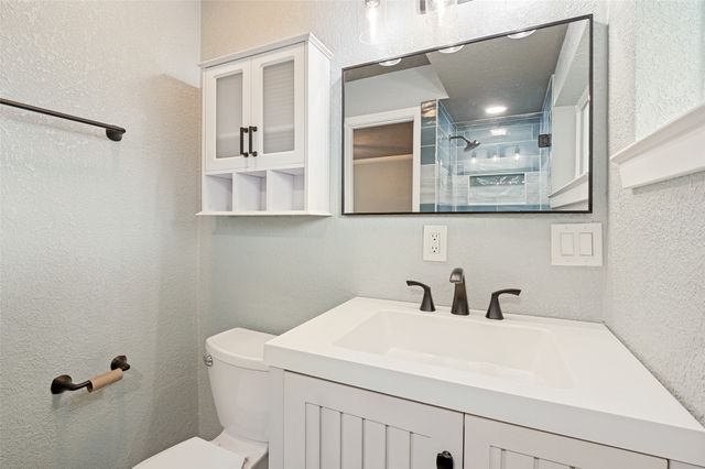 1911 Devonshire Drive, Arlington, TX 76015