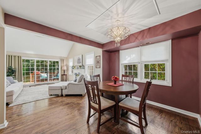 2 N Cambridge Court, Fishkill, NY 12524