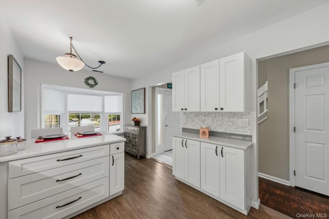 2 N Cambridge Court, Fishkill, NY 12524