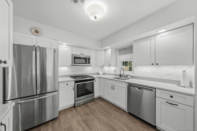 2 N Cambridge Court, Fishkill, NY 12524