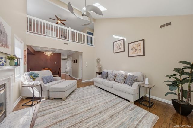 2 N Cambridge Court, Fishkill, NY 12524