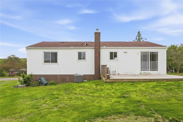 235 Princeton Drive, Center Twp, PA 15001