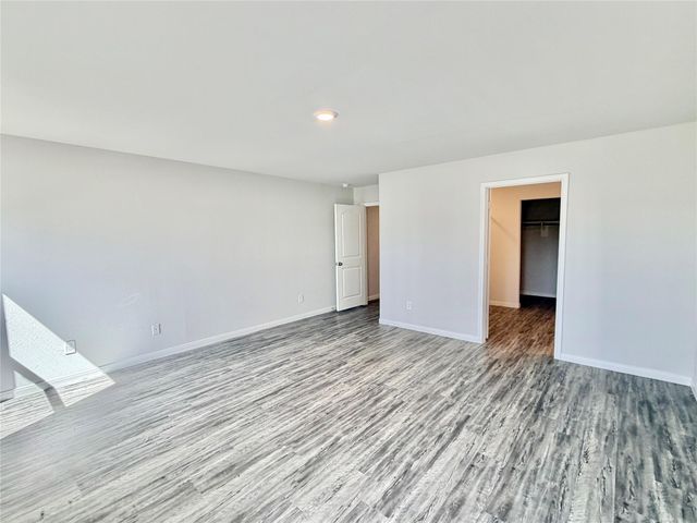 1395 Road 5102, Cleveland, TX 77327