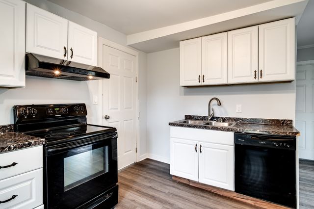 1507 Meridian St, Nashville, TN 37207