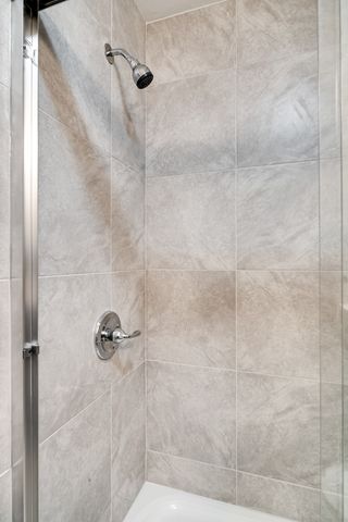 1507 Meridian St, Nashville, TN 37207