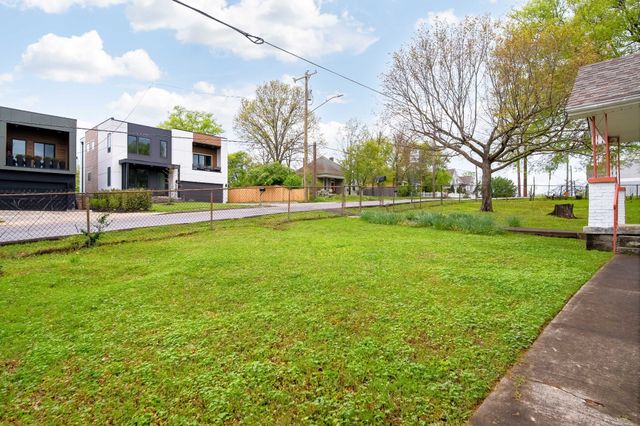 1507 Meridian St, Nashville, TN 37207