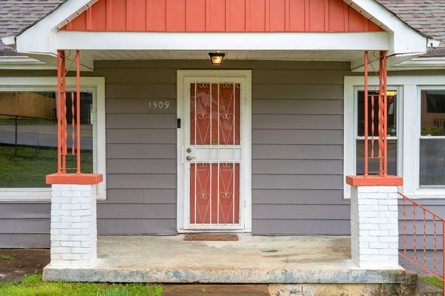 1507 Meridian St, Nashville, TN 37207