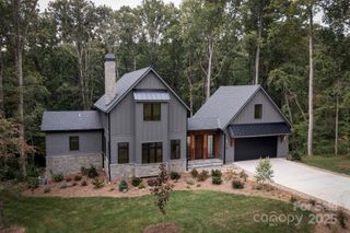 25 Ted Linn Drive, Fairview, NC 28730