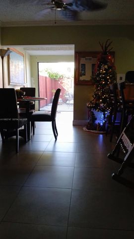 7854 W 10th Ave 7854, Hialeah, FL 33014