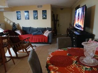 7854 W 10th Ave 7854, Hialeah, FL 33014