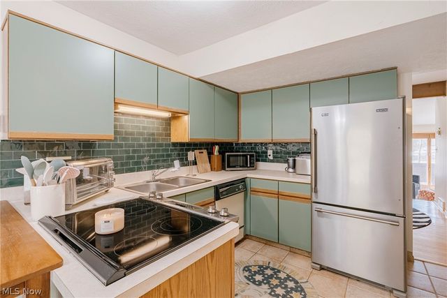 275 Solon Road 275C, Chagrin Falls, OH 44022