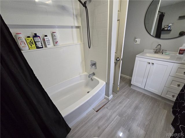 2709 20th Street, Niagara Falls, NY 14305