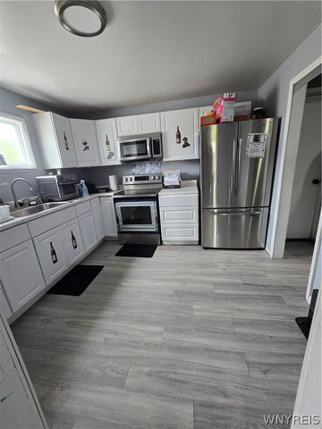 2709 20th Street, Niagara Falls, NY 14305