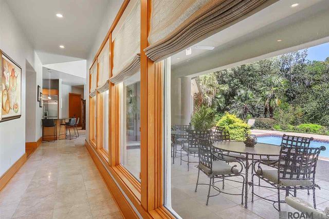 9923 E Myrtle View Ct, Baton Rouge, LA 70810