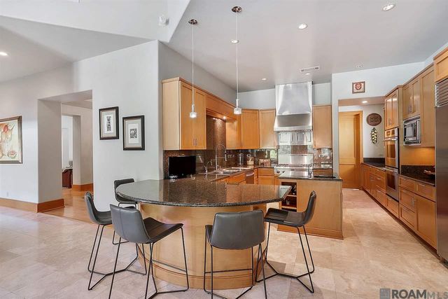 9923 E Myrtle View Ct, Baton Rouge, LA 70810