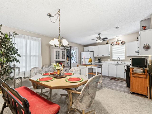 1809 DAFFODIL LANE, The Villages, FL 32159