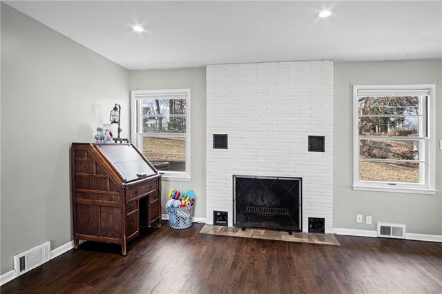 1920 N 29th Street, St Joseph, MO 64506