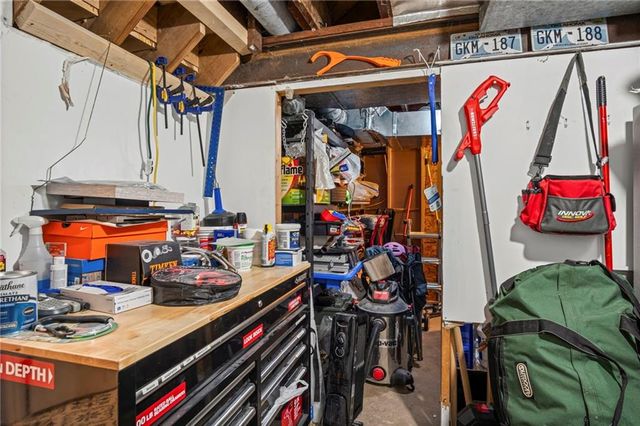 1920 N 29th Street, St Joseph, MO 64506