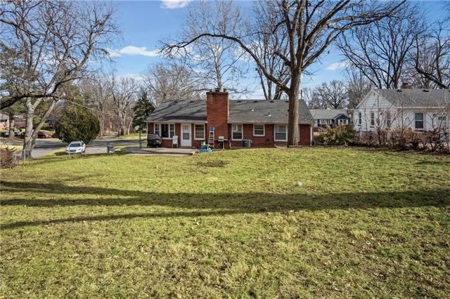 1920 N 29th Street, St Joseph, MO 64506