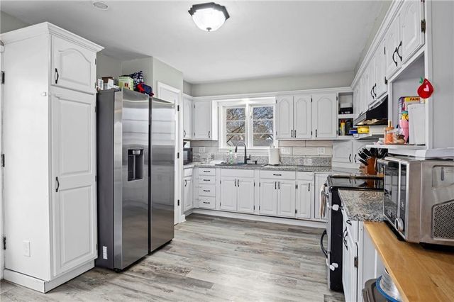 1920 N 29th Street, St Joseph, MO 64506