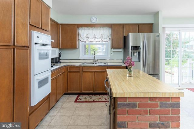 202 N 4TH ST, National Park, NJ 08063