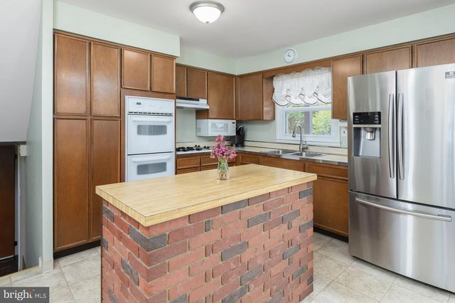 202 N 4TH ST, National Park, NJ 08063